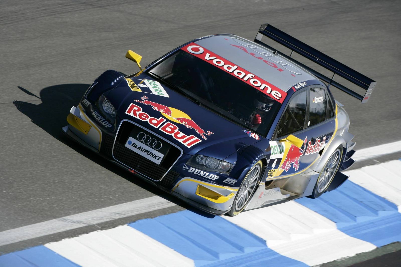 A4 DTM 4.0 V8