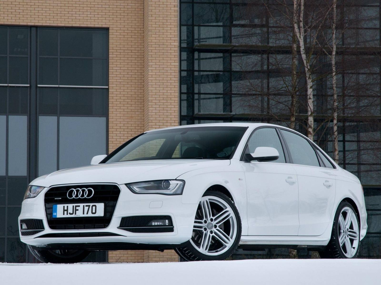 A4 2.0 TFSI S-line plus Sedan