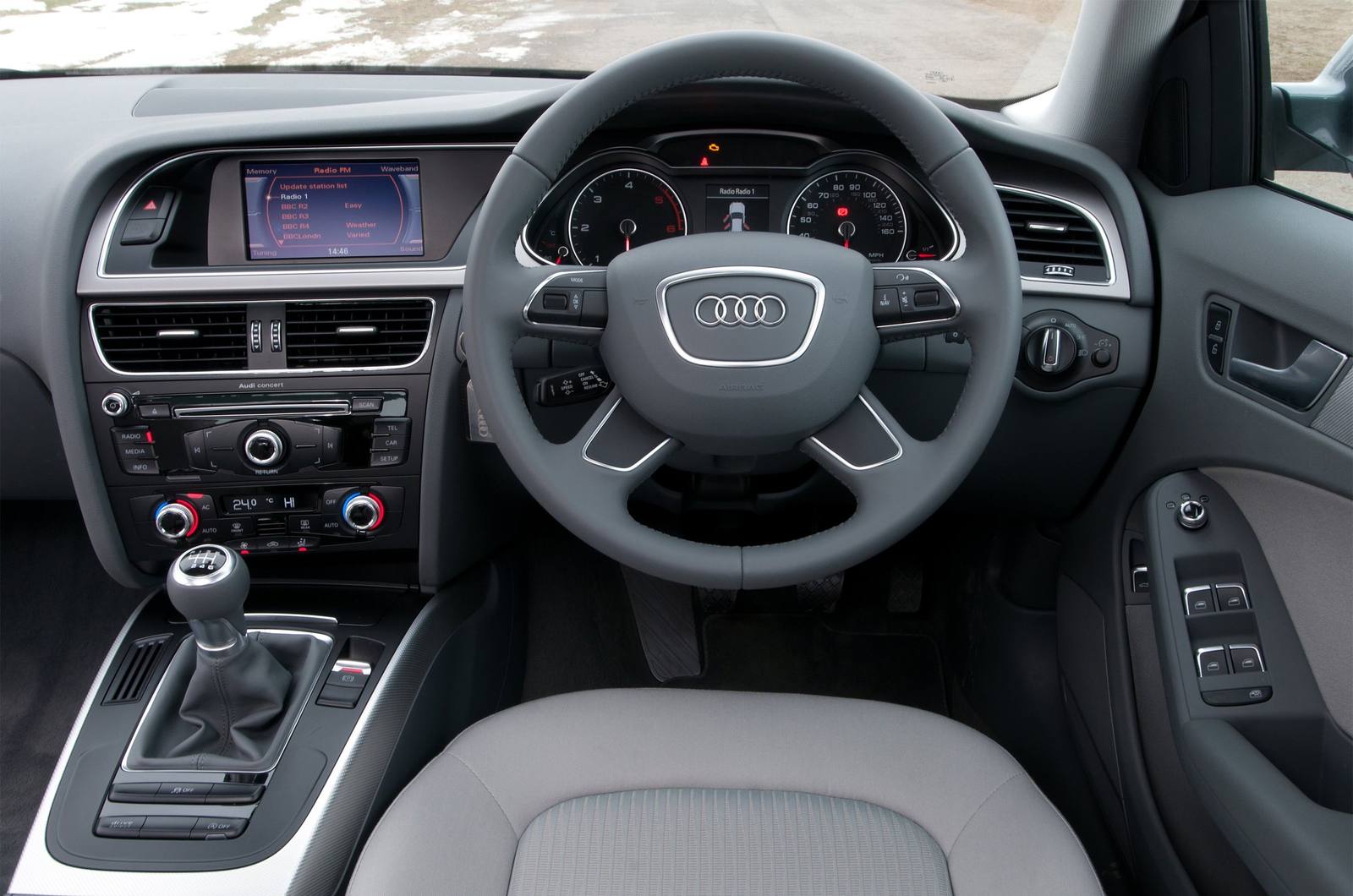 A4 2.0 TFSI S-line plus Sedan