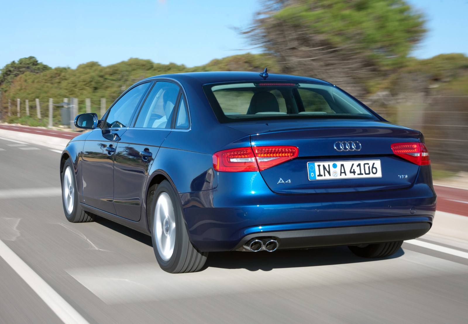A4 2.0 TFSI S-line plus Sedan