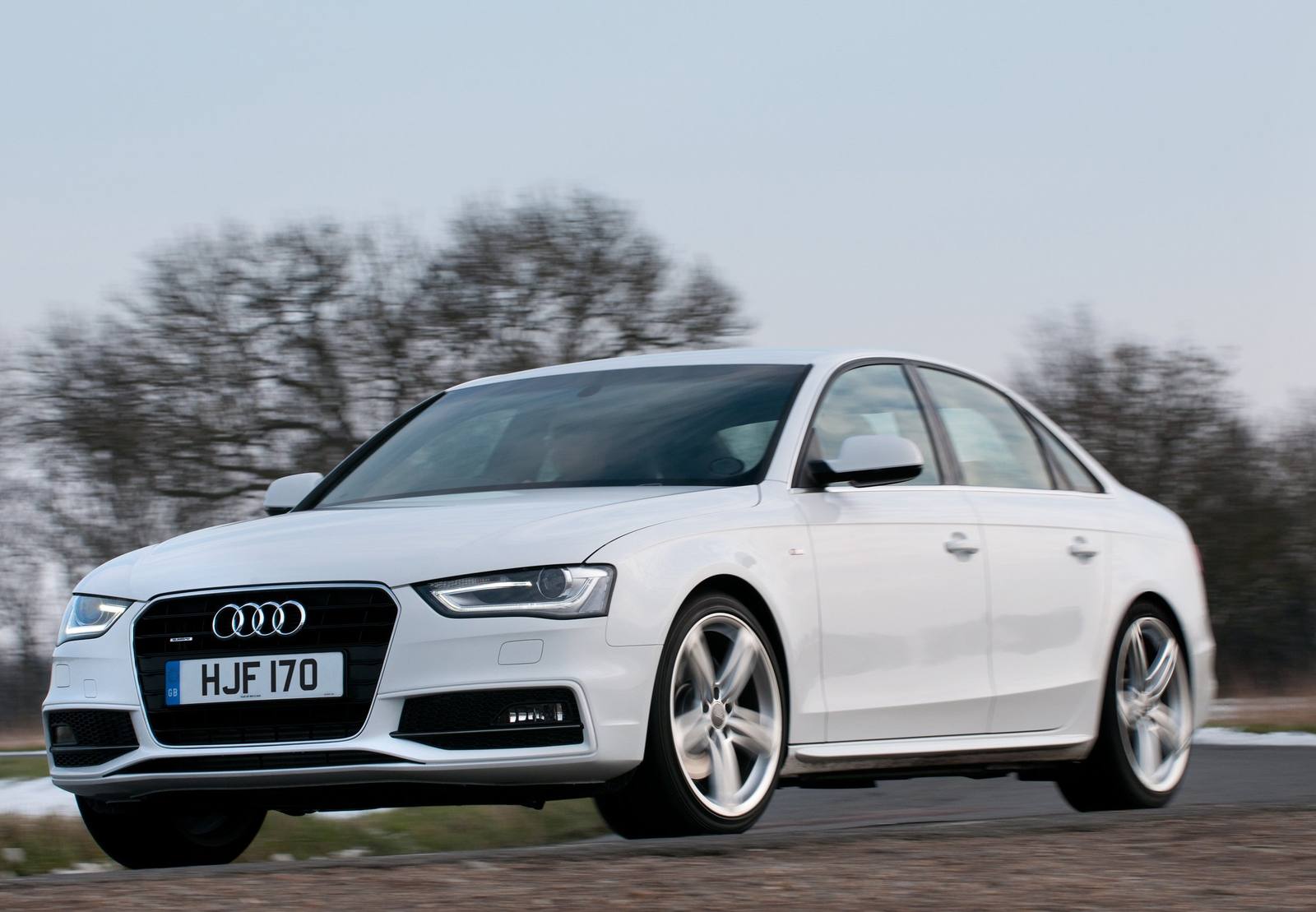 A4 2.0 TFSI S-line plus Sedan