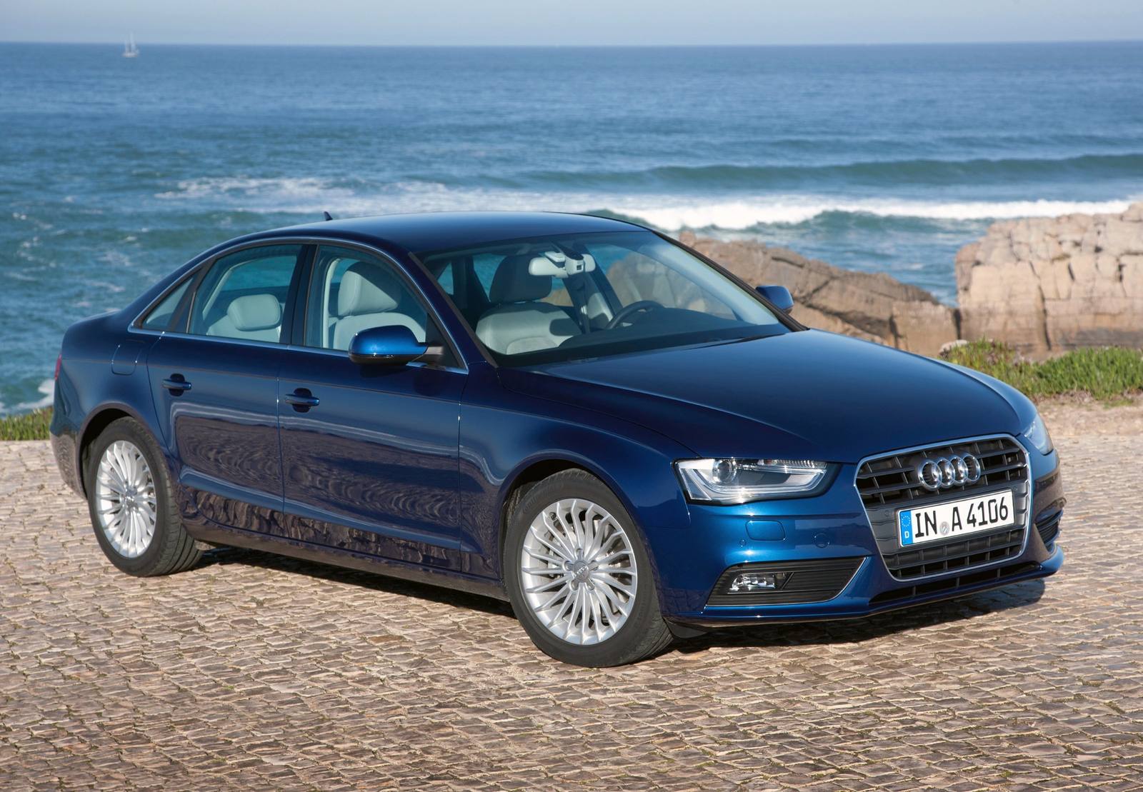 A4 2.0 TFSI S-line plus Sedan