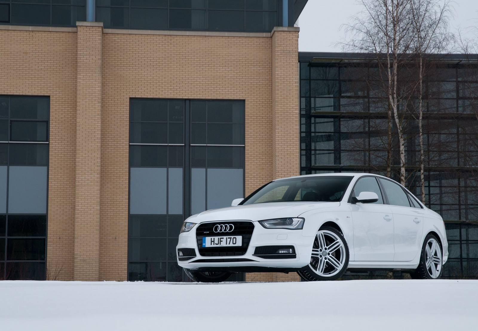 A4 2.0 TFSI S-line plus Sedan