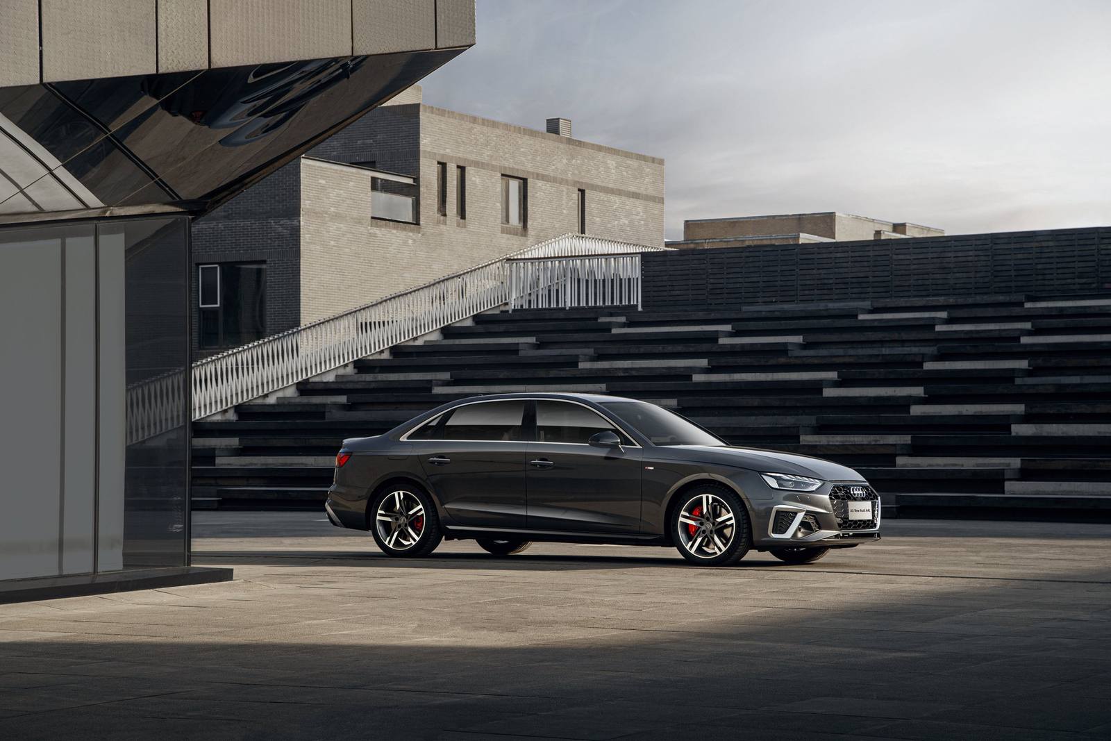 A4 L 2 Millionth Unit Enjoy Edition 40 TFSI