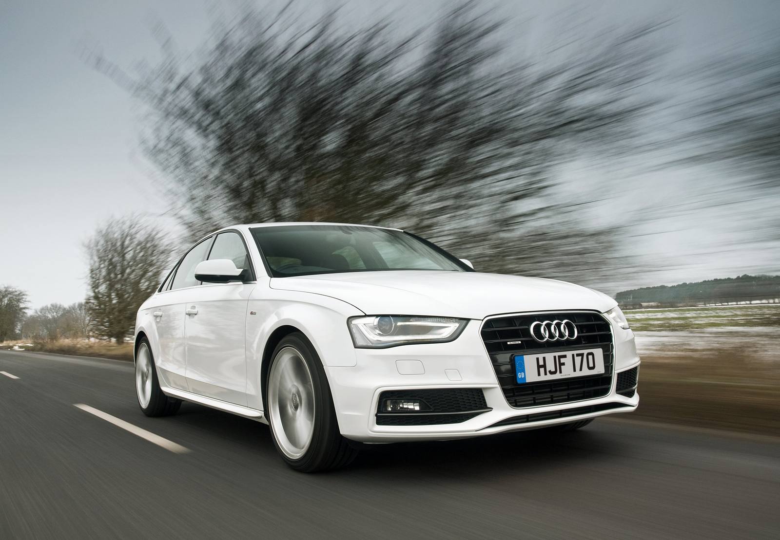 A4 2.0 TFSI S-line plus Sedan