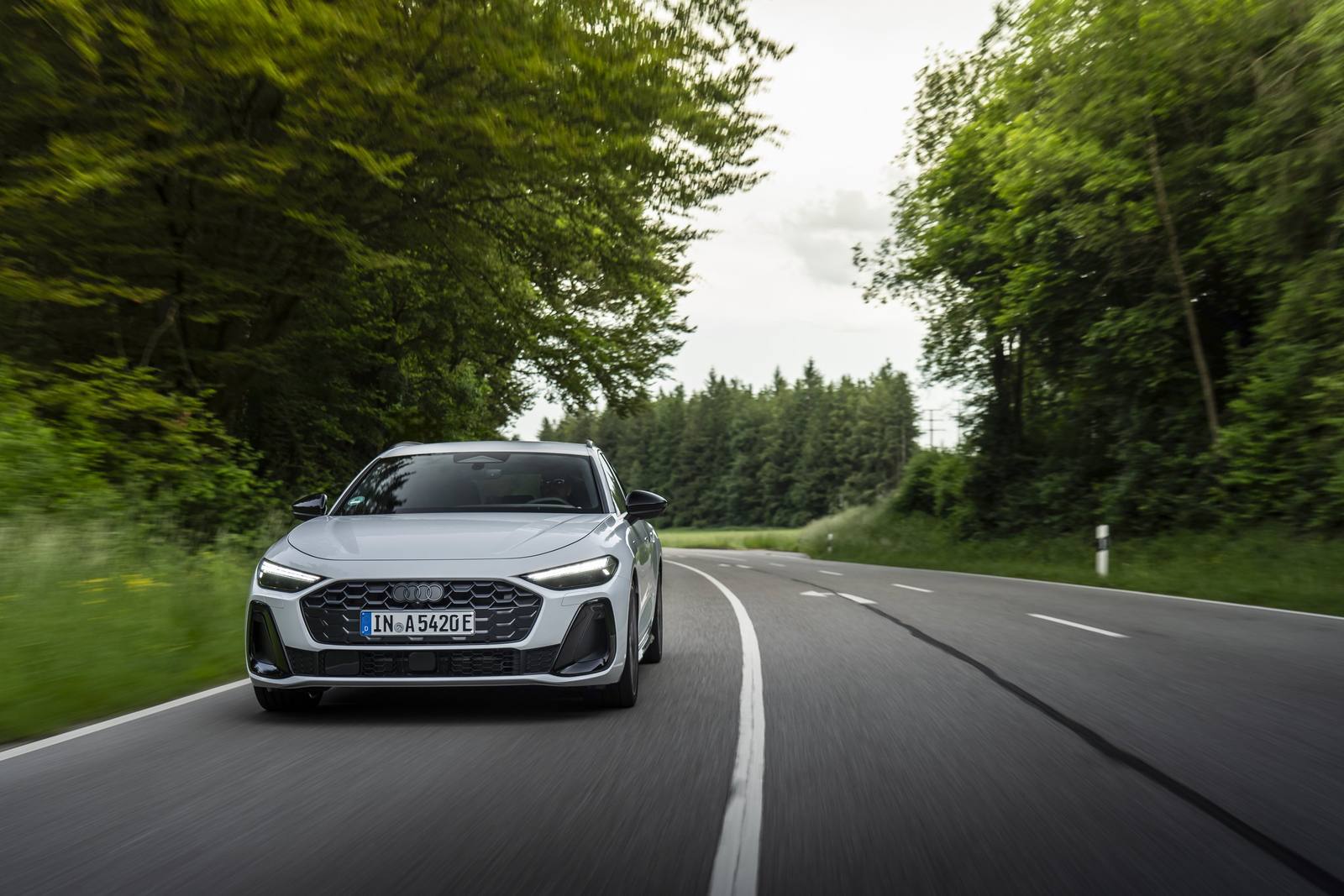 A5 Avant e-hybrid quattro (220 kW)