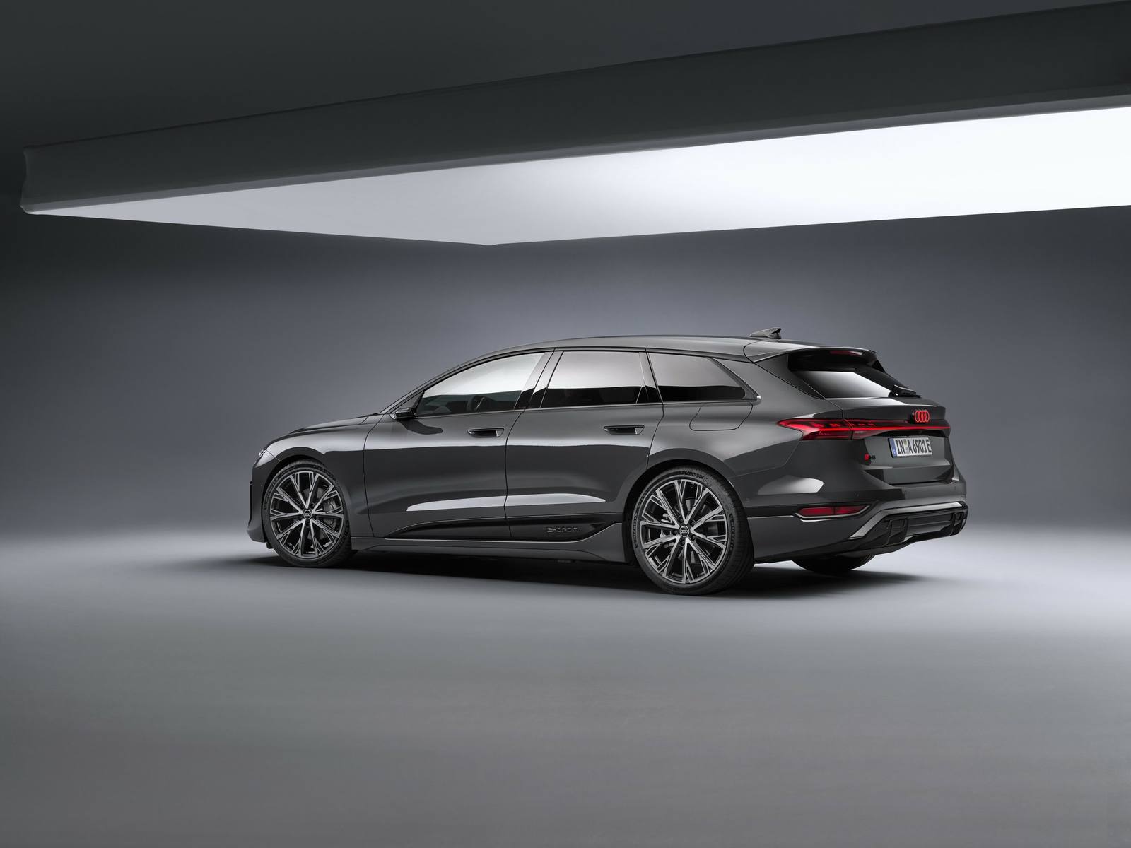 A6 Avant e-tron performance