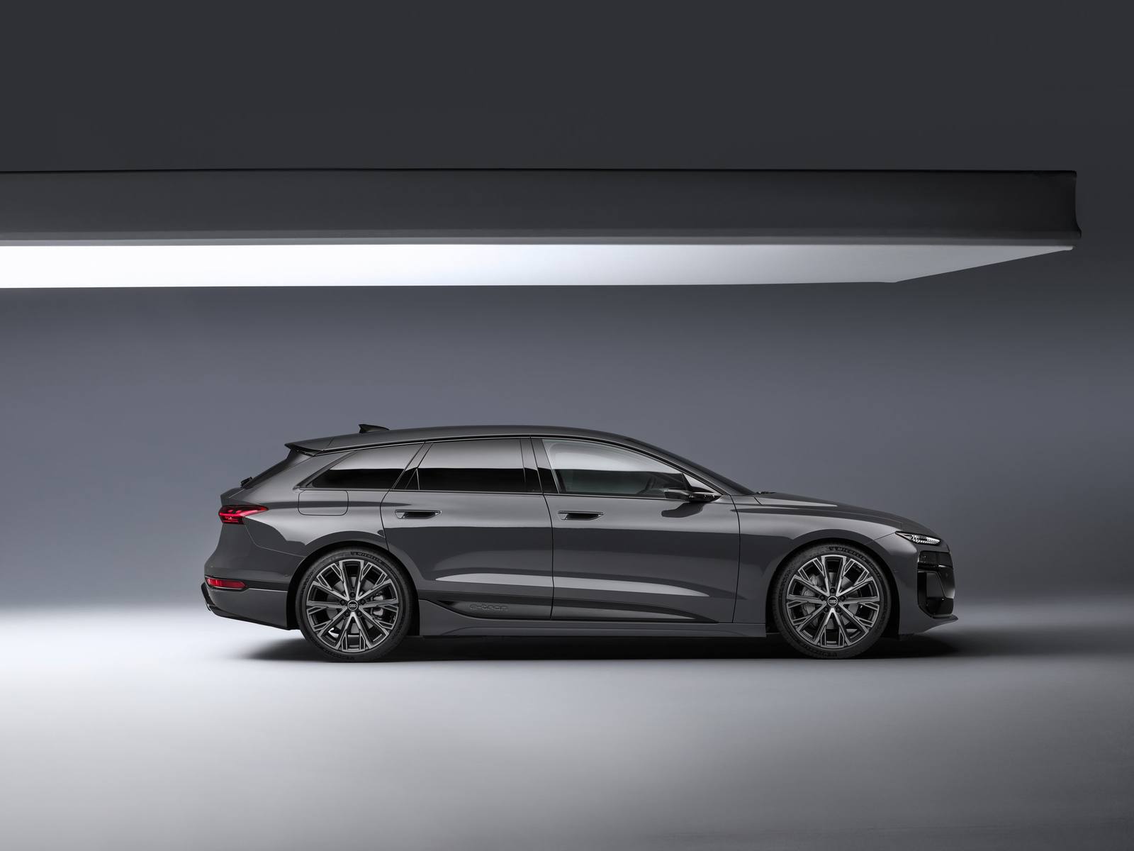 A6 Avant e-tron performance