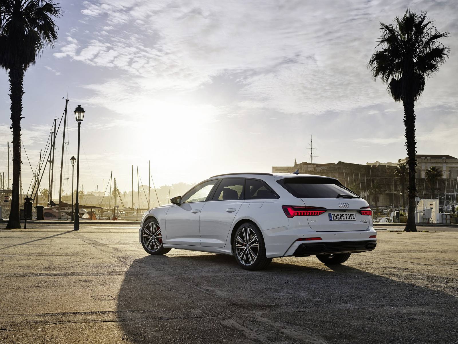 55 TFSI e quattro Avant