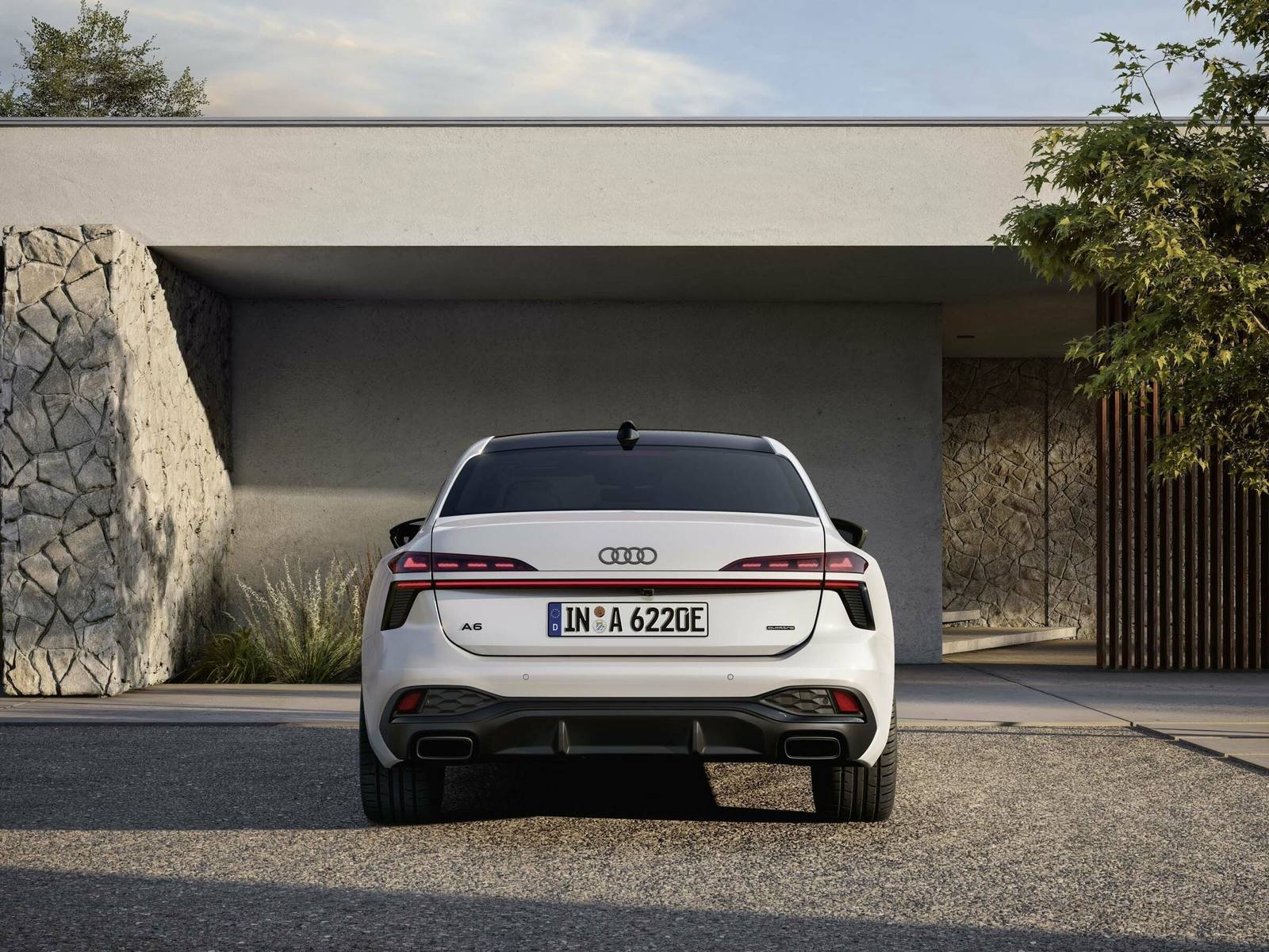 A6 Sedan e-hybrid quattro (270 kW)