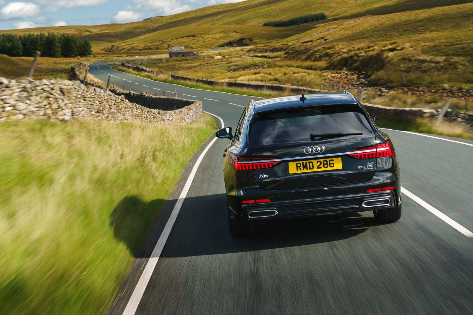 A6 Avant 40 TDI quattro Black Style PLUS