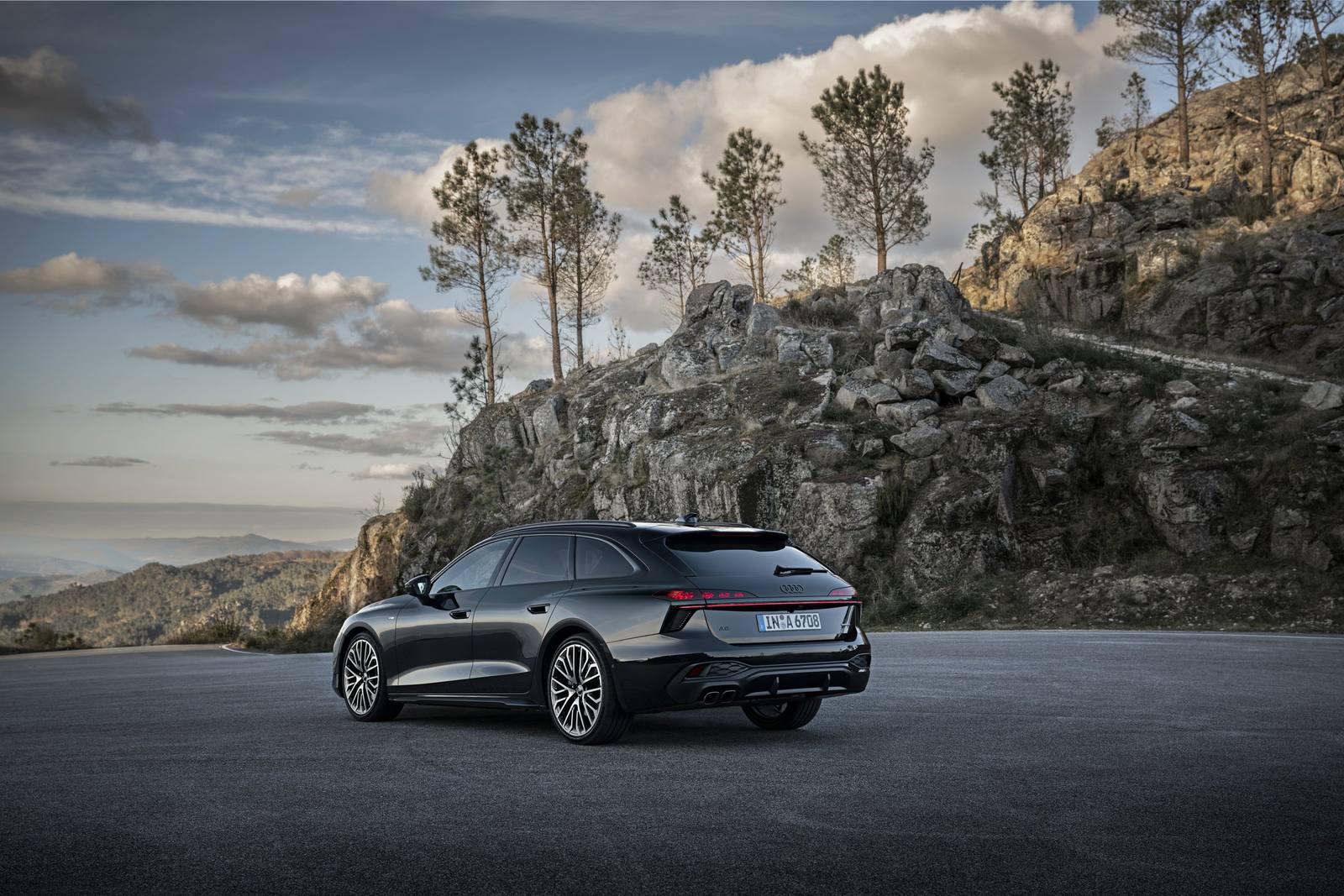 3.0 TFSI quattro (270 kW) Avant