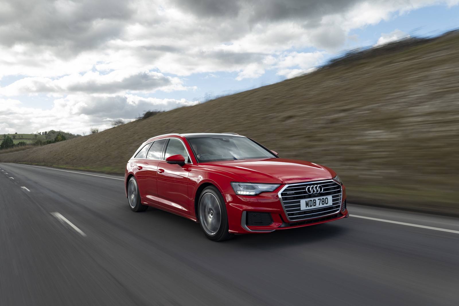 55 TFSI e quattro Avant