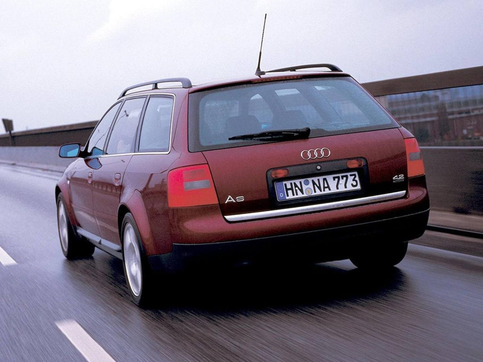 4.2 V8 quattro Avant