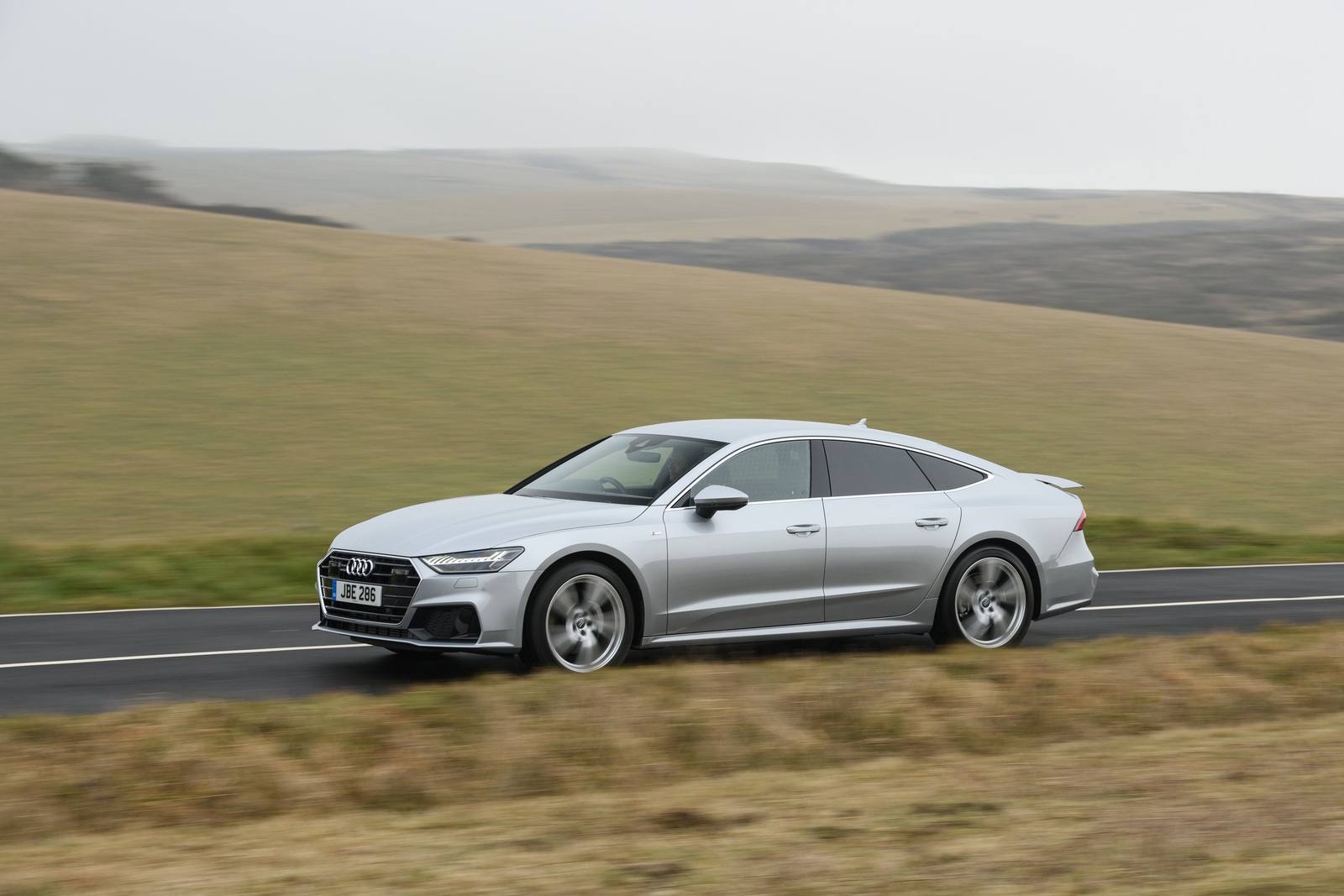 A7 Sportback 55 TFSI quattro 1st edition (Japan)