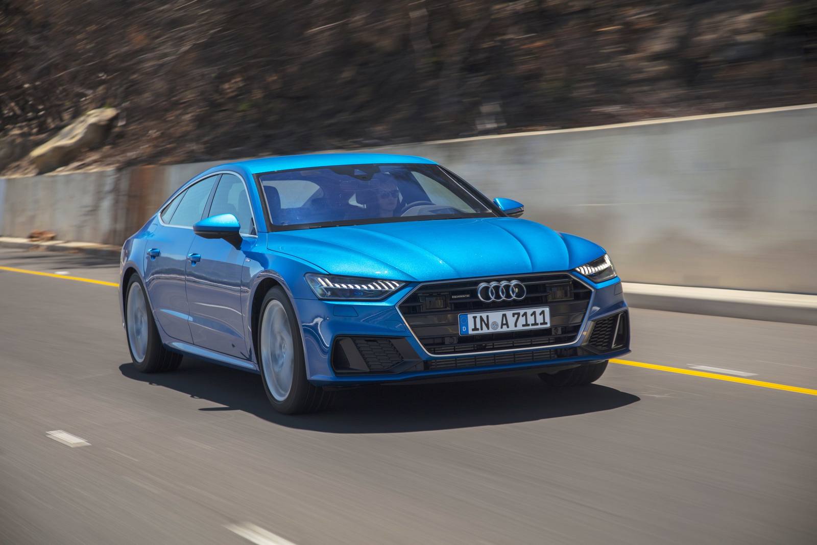 A7 Sportback 55 TFSI quattro S line 1st edition (Japan)