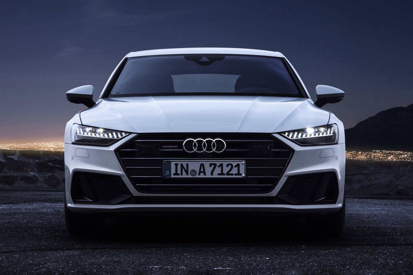 A7 Sportback 55 TFSI quattro 1st edition (Japan)