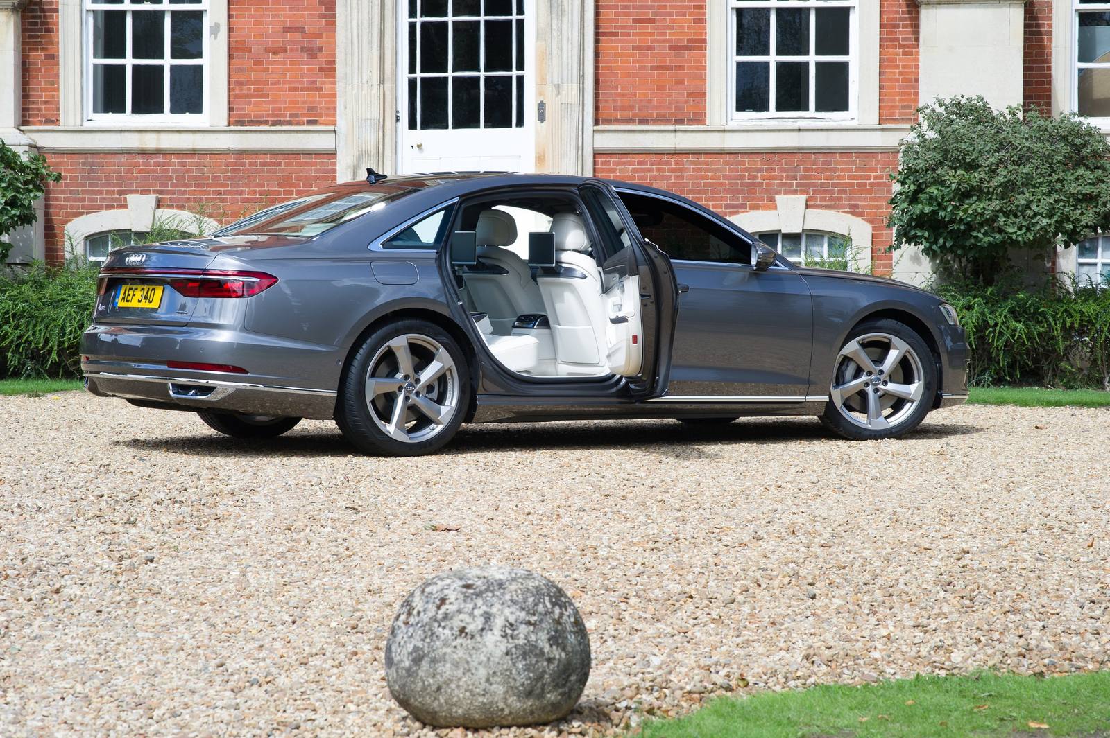 A8 55 TFSI quattro Grand Touring limited