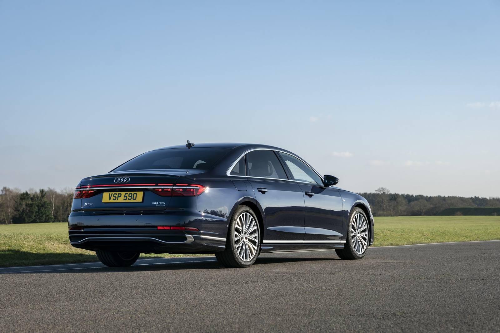 A8 55 TFSI quattro Grand Touring limited
