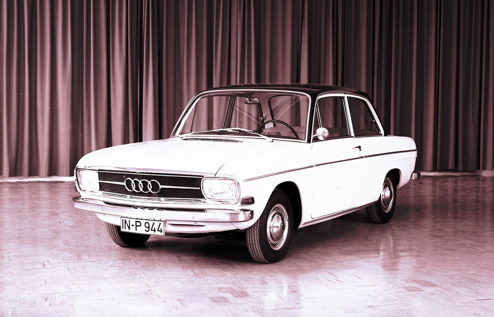 Audi 60