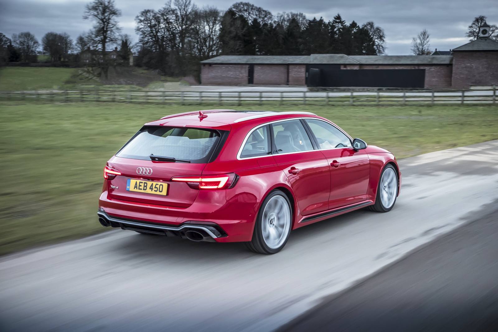 RS4 Avant 25 Years of RS package