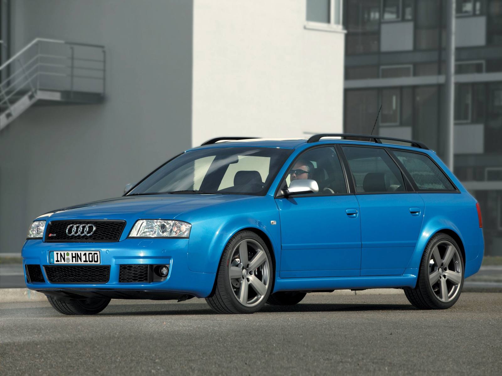 RS6 plus Avant