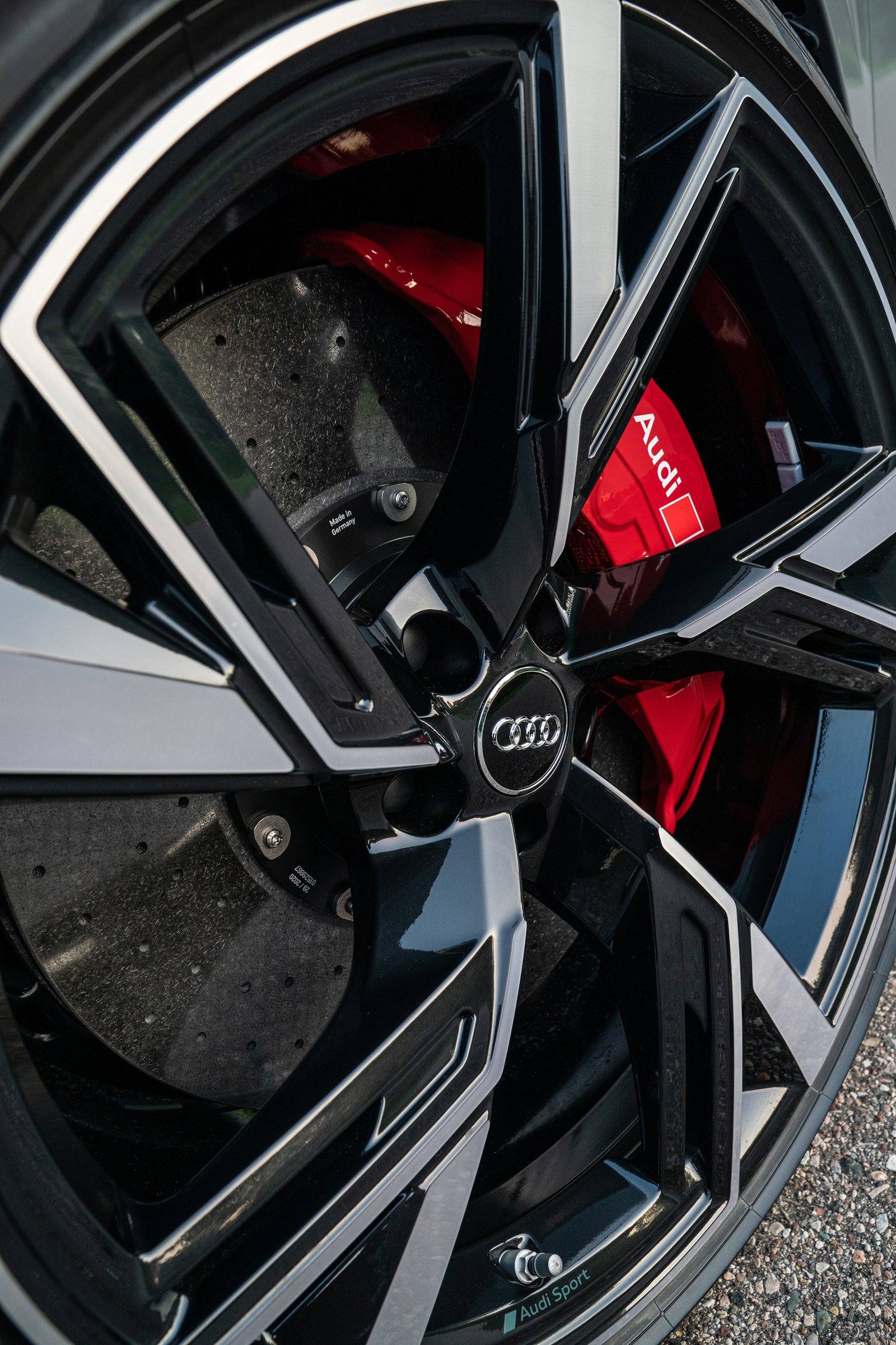 RS6 Avant 25 Years of RS package (EU)