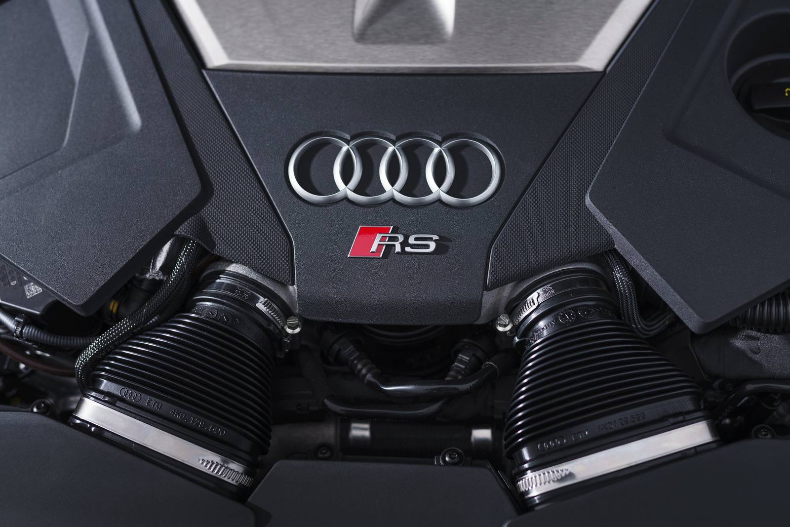 RS6 Avant 25 Years of RS package (EU)