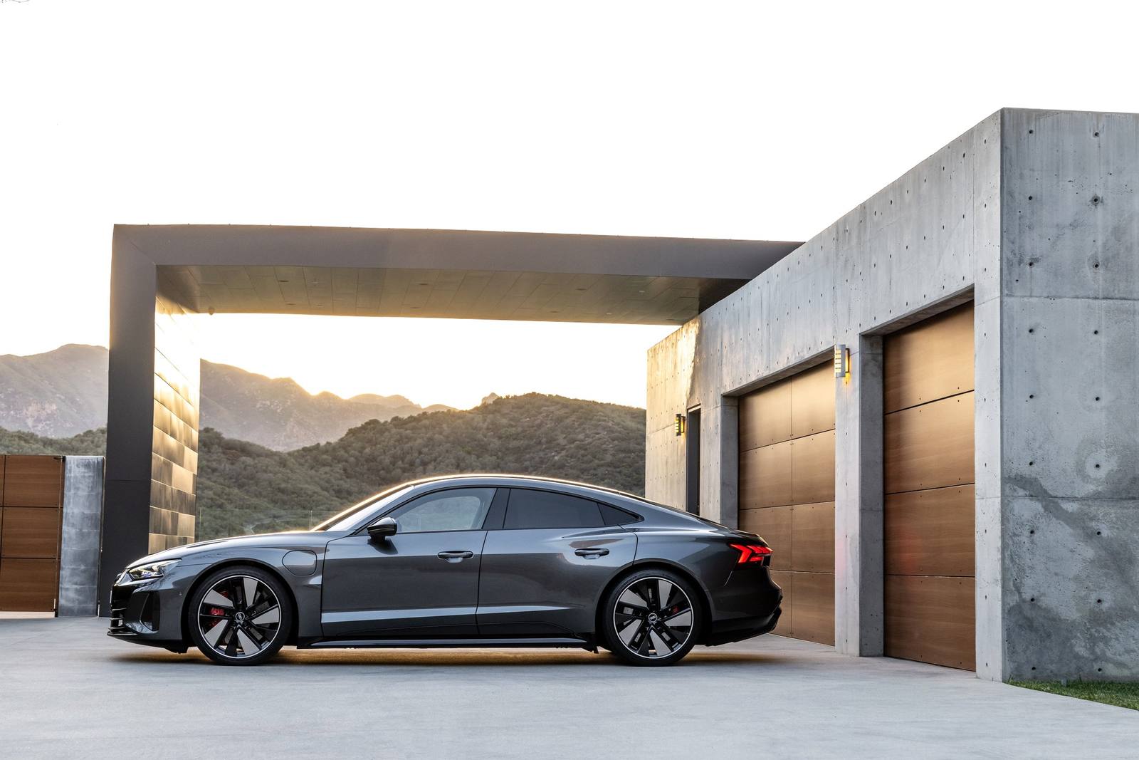 RS e-tron GT ice race edition