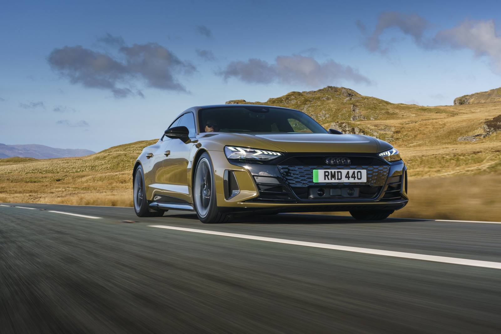 RS e-tron GT ice race edition