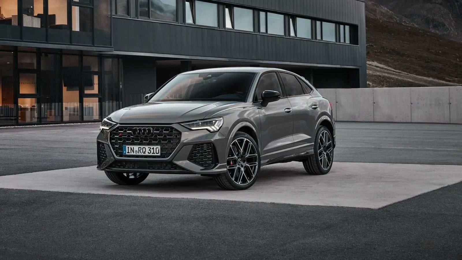 RS Q3 Sportback edition 10 years