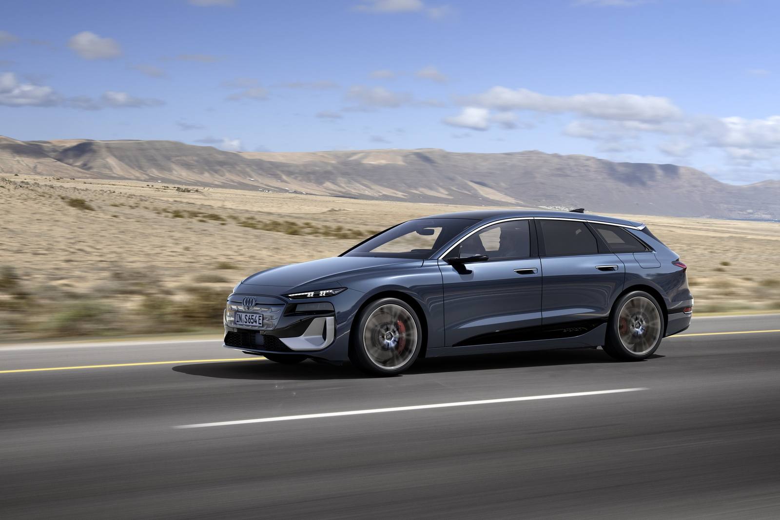 S6 Avant e-tron quattro