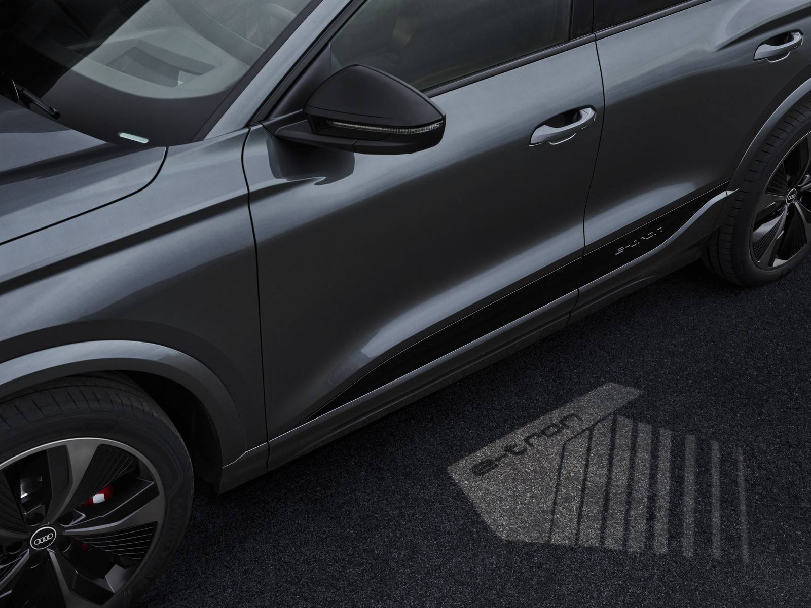SQ6 e-tron