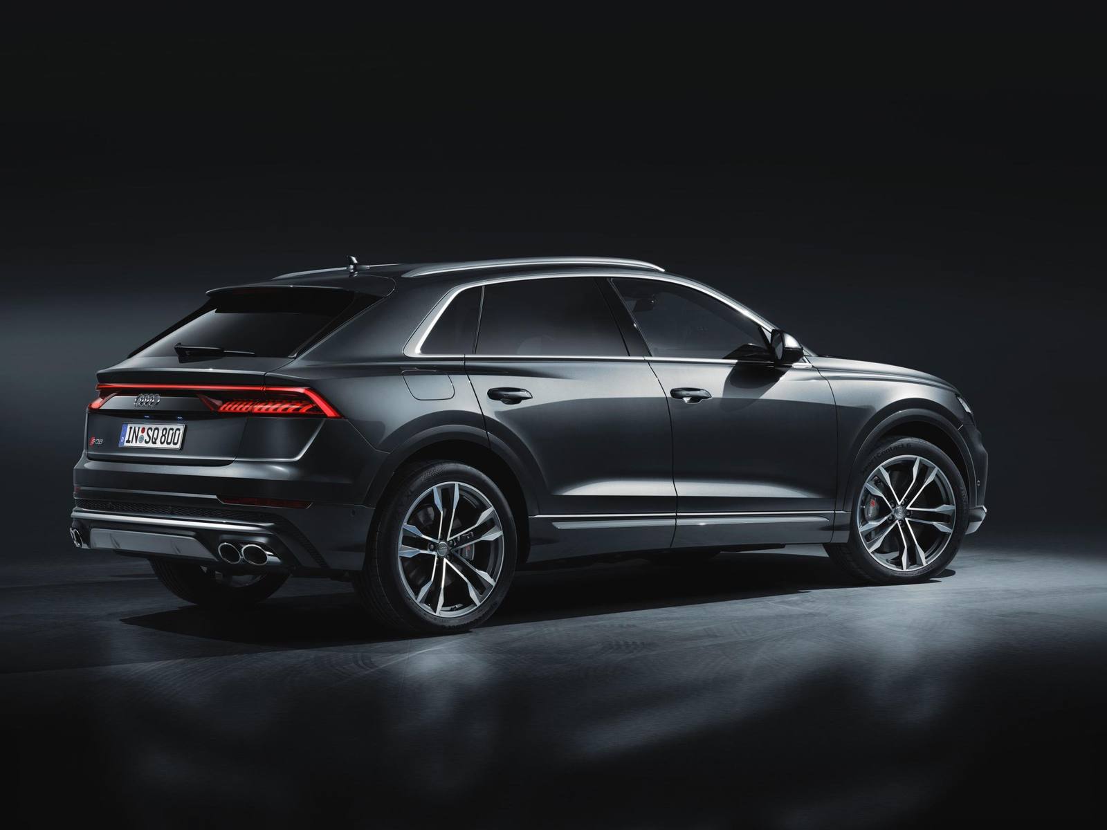 SQ8