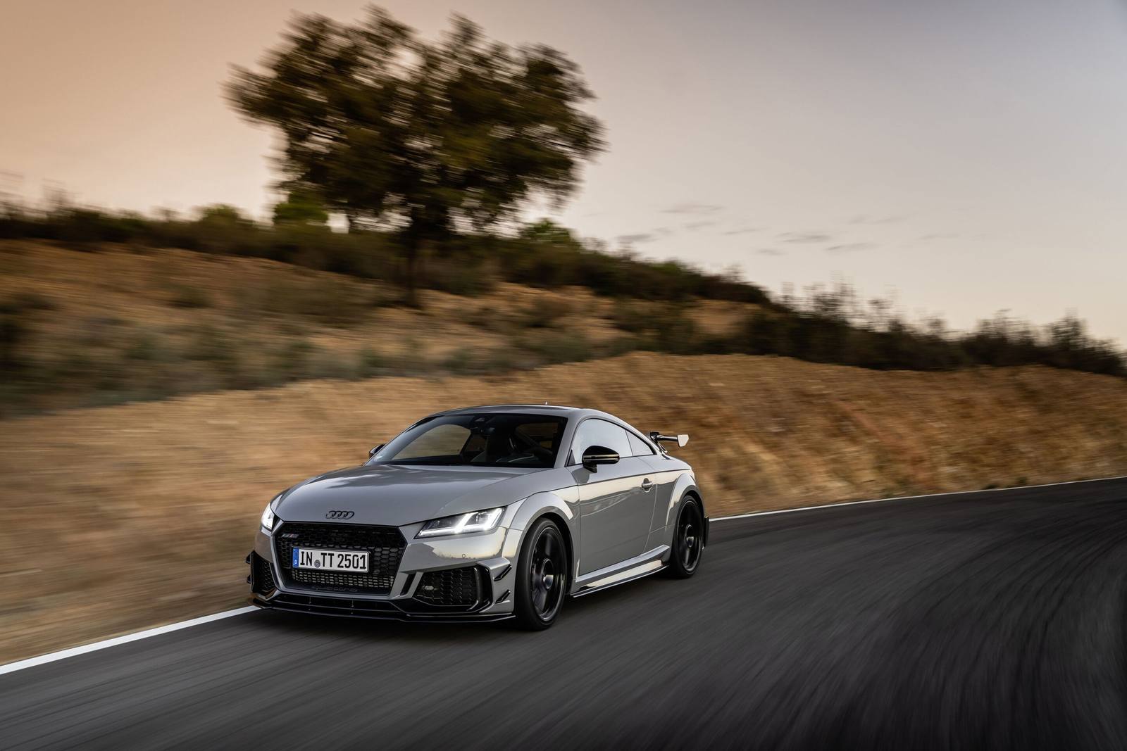 TT RS Coupe iconic edition