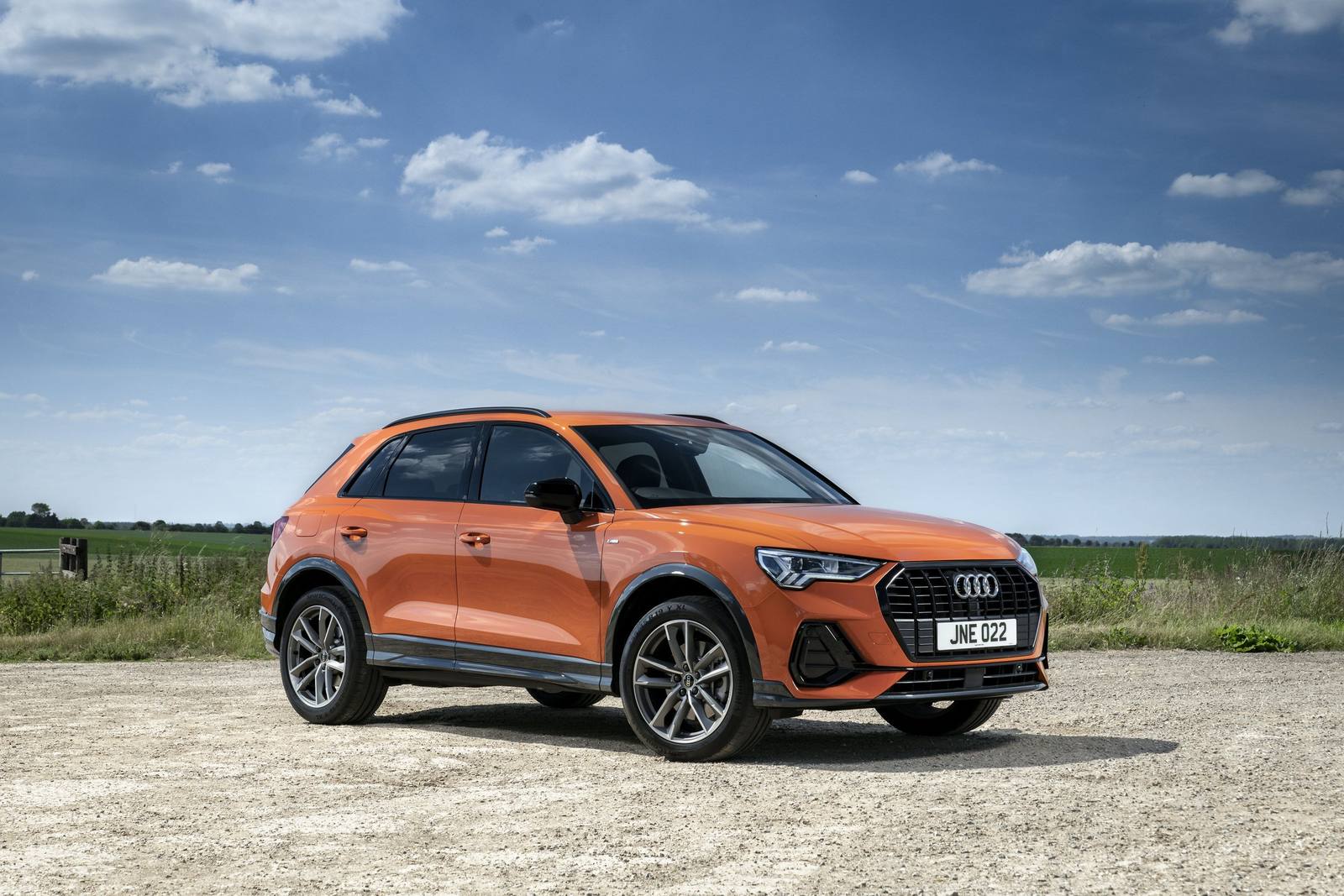 Q3 high style