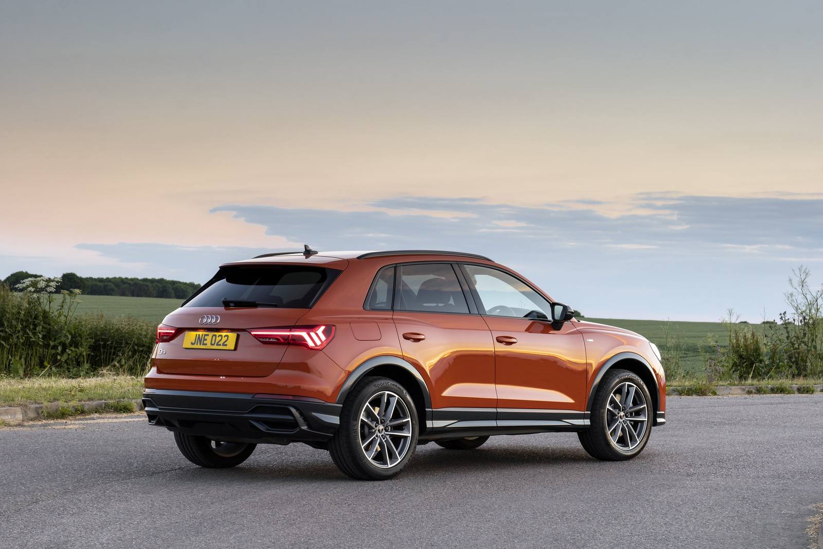 Q3 high style