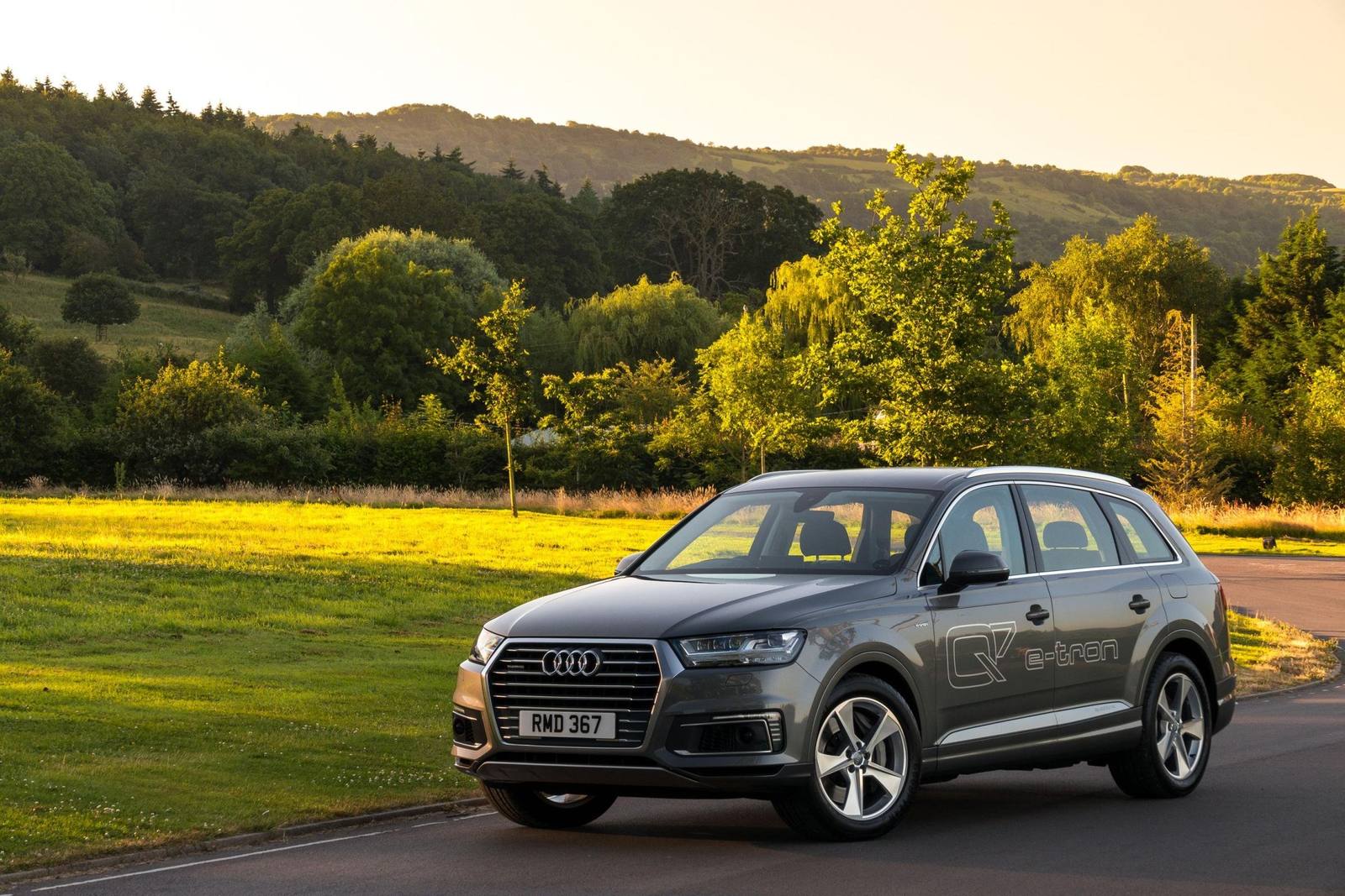 Q7 e-tron 3.0 TDI quattro