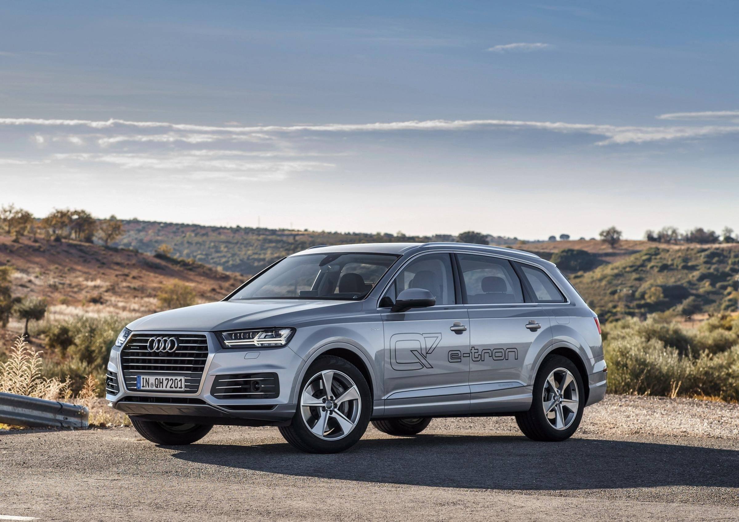 Q7 e-tron 3.0 TDI quattro