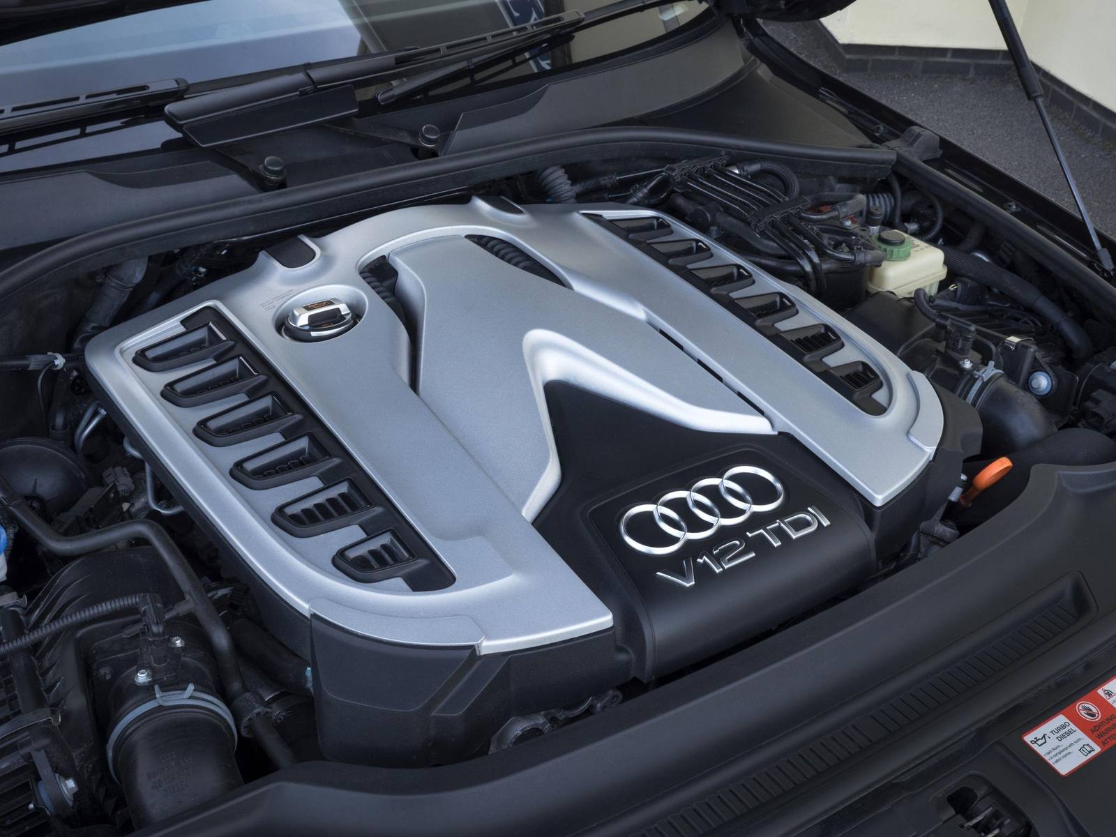 6.0 V12 TDI quattro