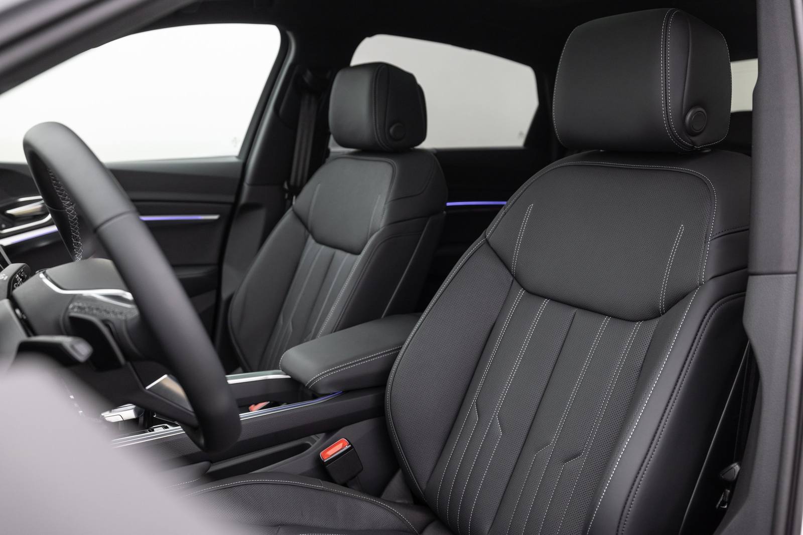 Q8 Sportback e-tron edition S line