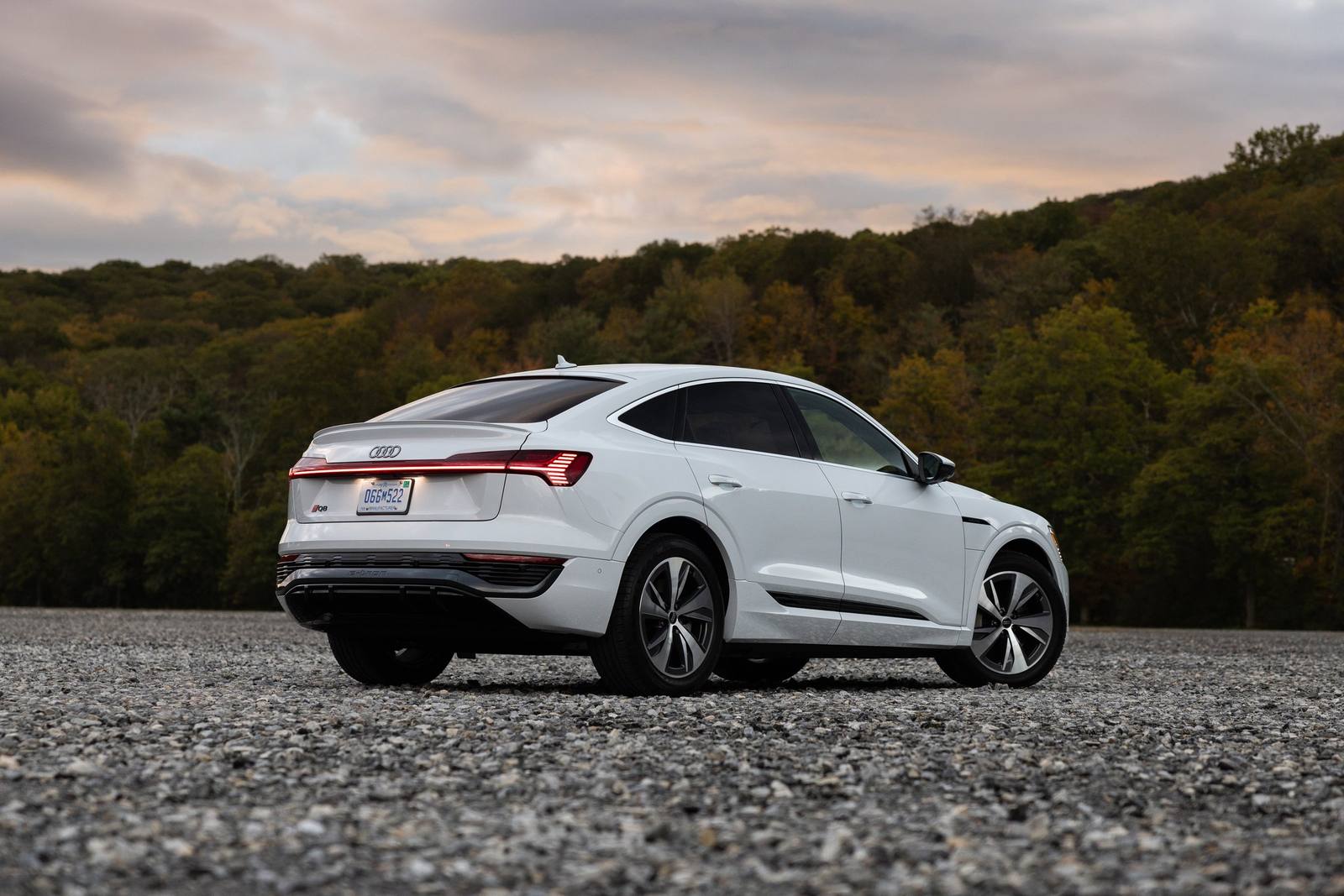Q8 Sportback e-tron edition S line