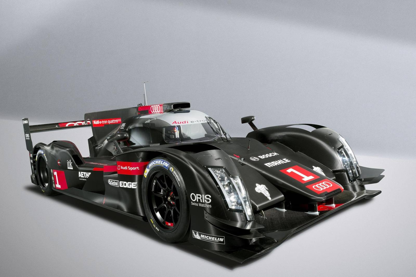 R18 e-tron quattro