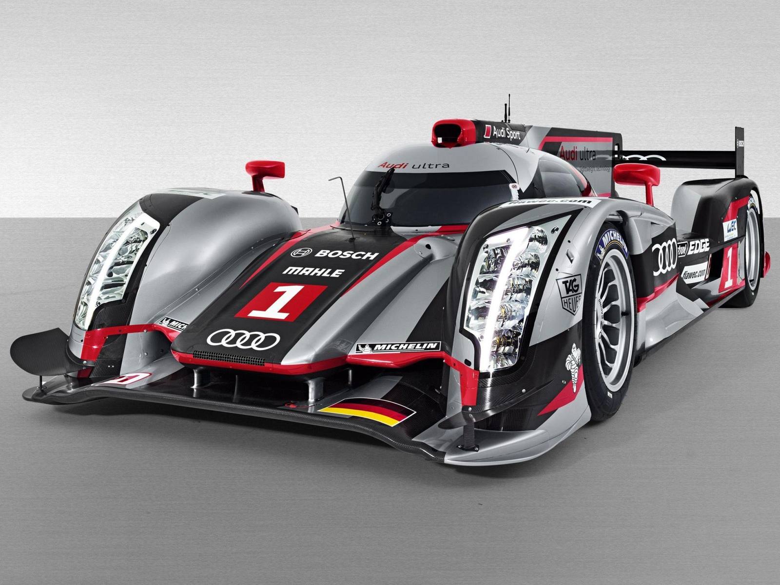 R18 e-tron quattro