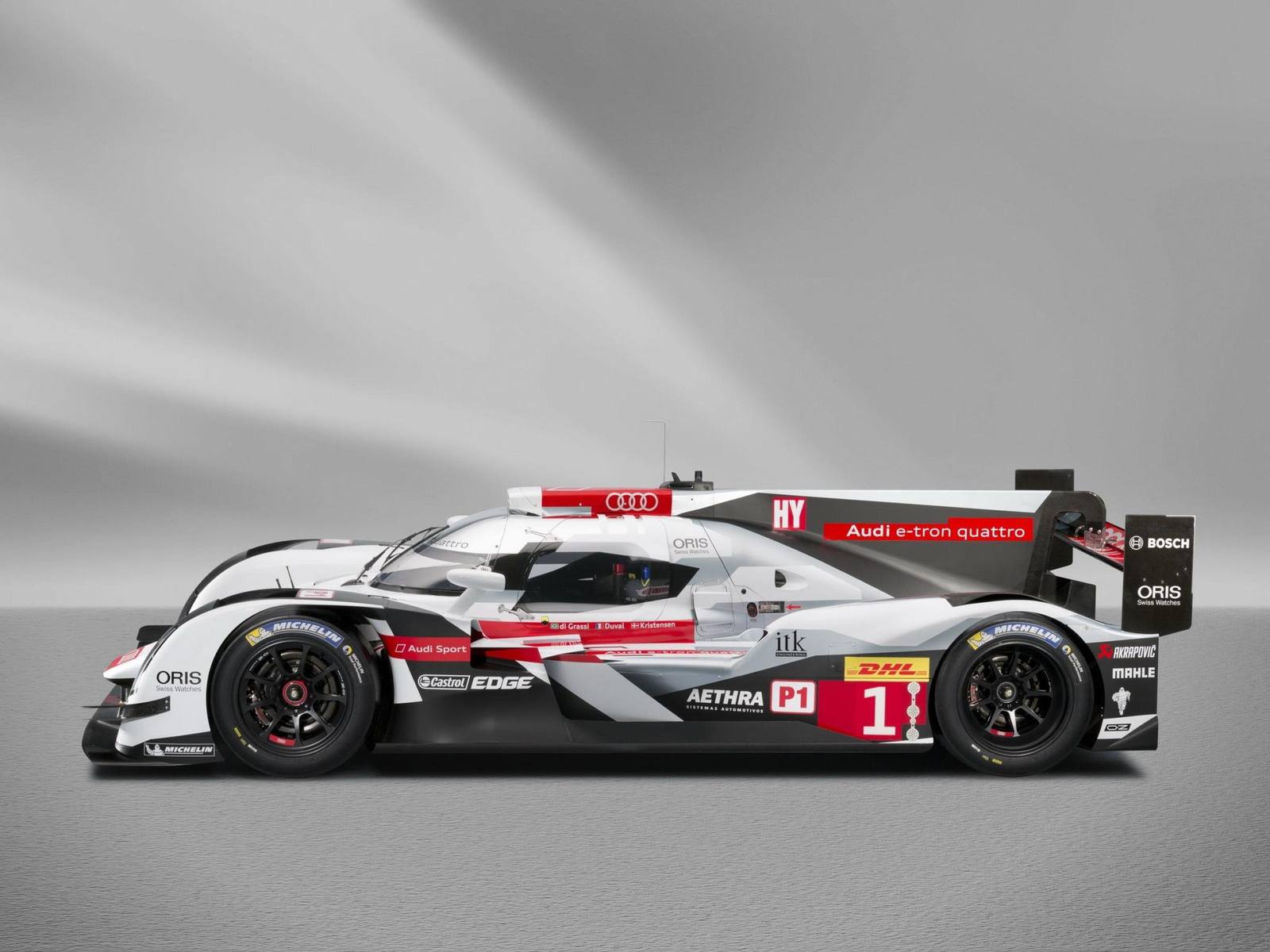 R18 e-tron quattro