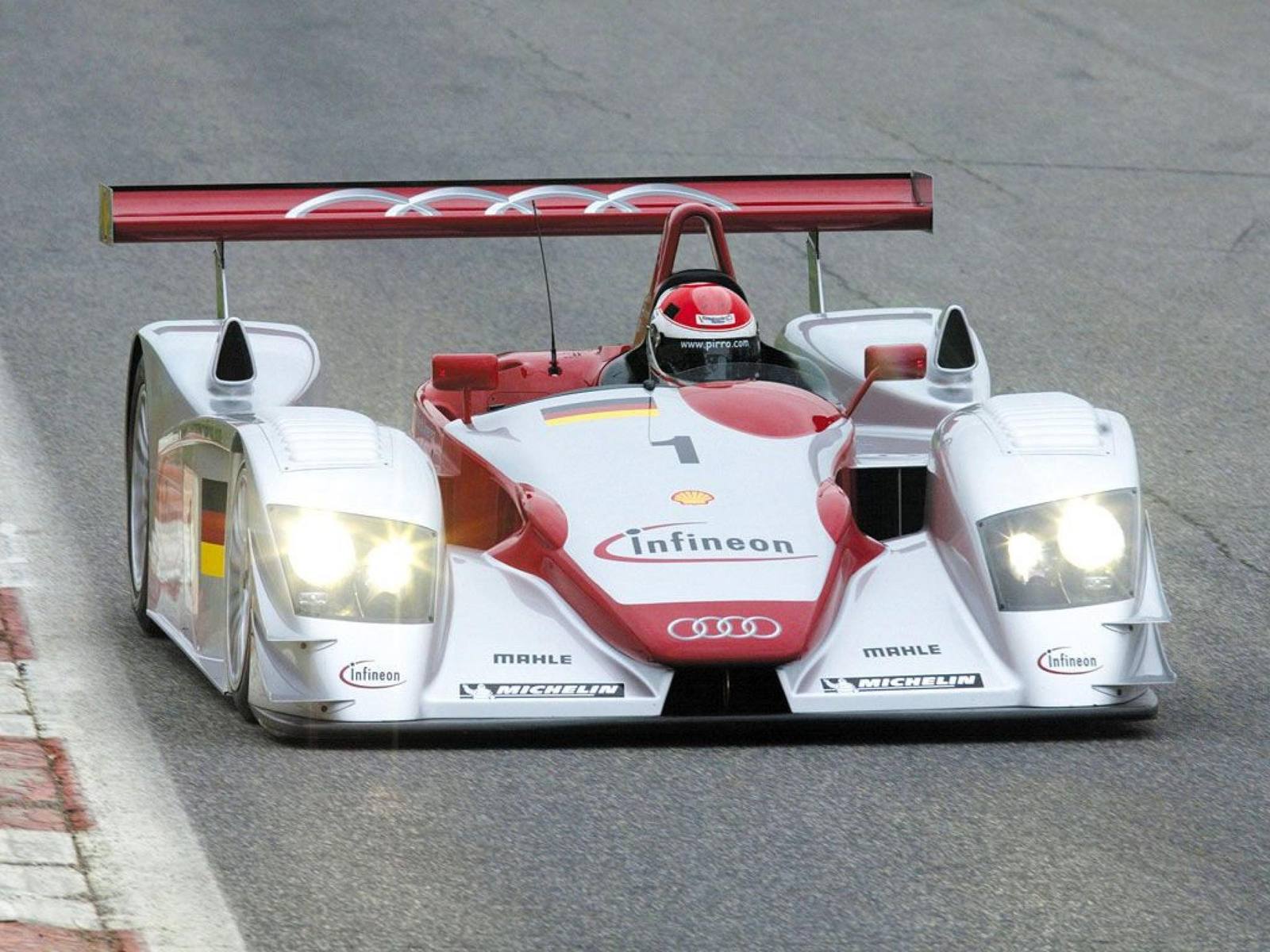 R8 (LMP900)