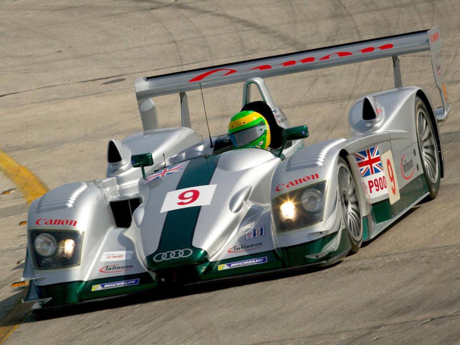R8 (LMP900)