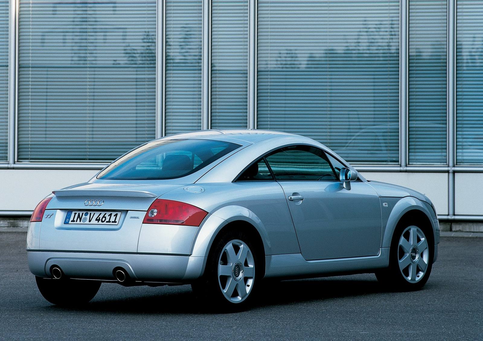 TT Coupe 1.8 T quattro DTM Edition