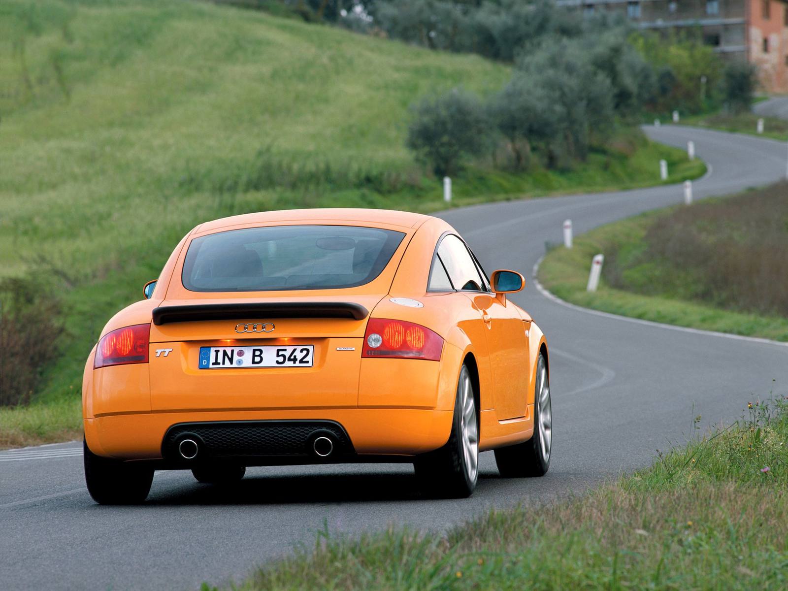 TT Coupe 1.8 T quattro DTM Edition