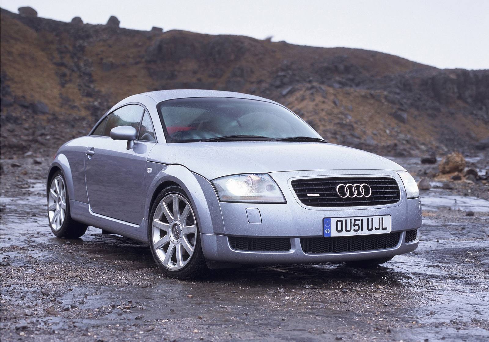 TT Coupe 1.8 T quattro DTM Edition